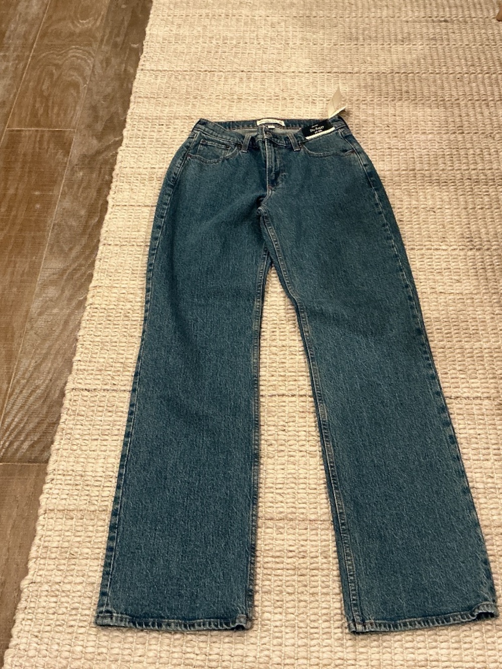 ABERCROMBIE BAGGY LOW RISE JEAN